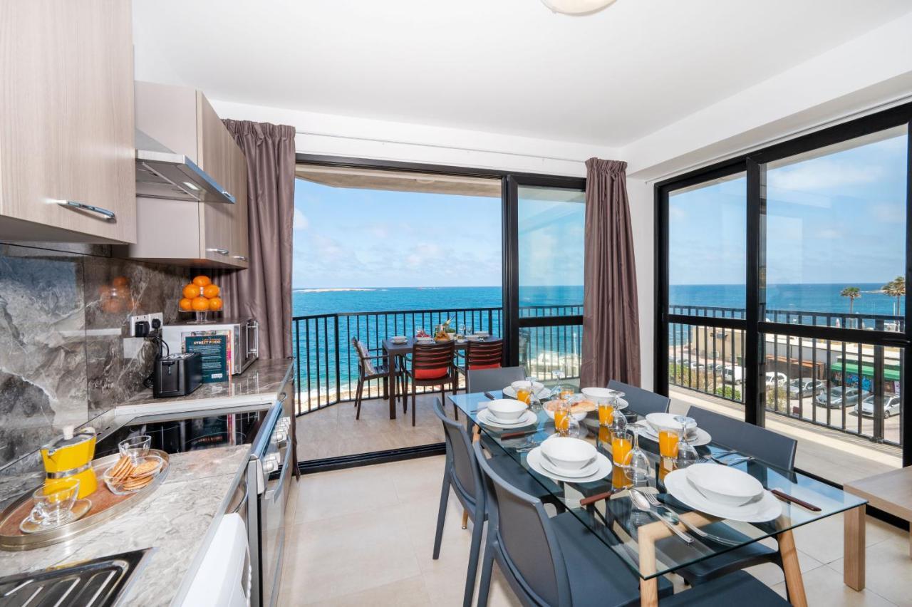 Islet Promenade Seafront Apartment With Large Corner Terrace By Getawaysmalta San Pawl il-Baħar Extérieur photo