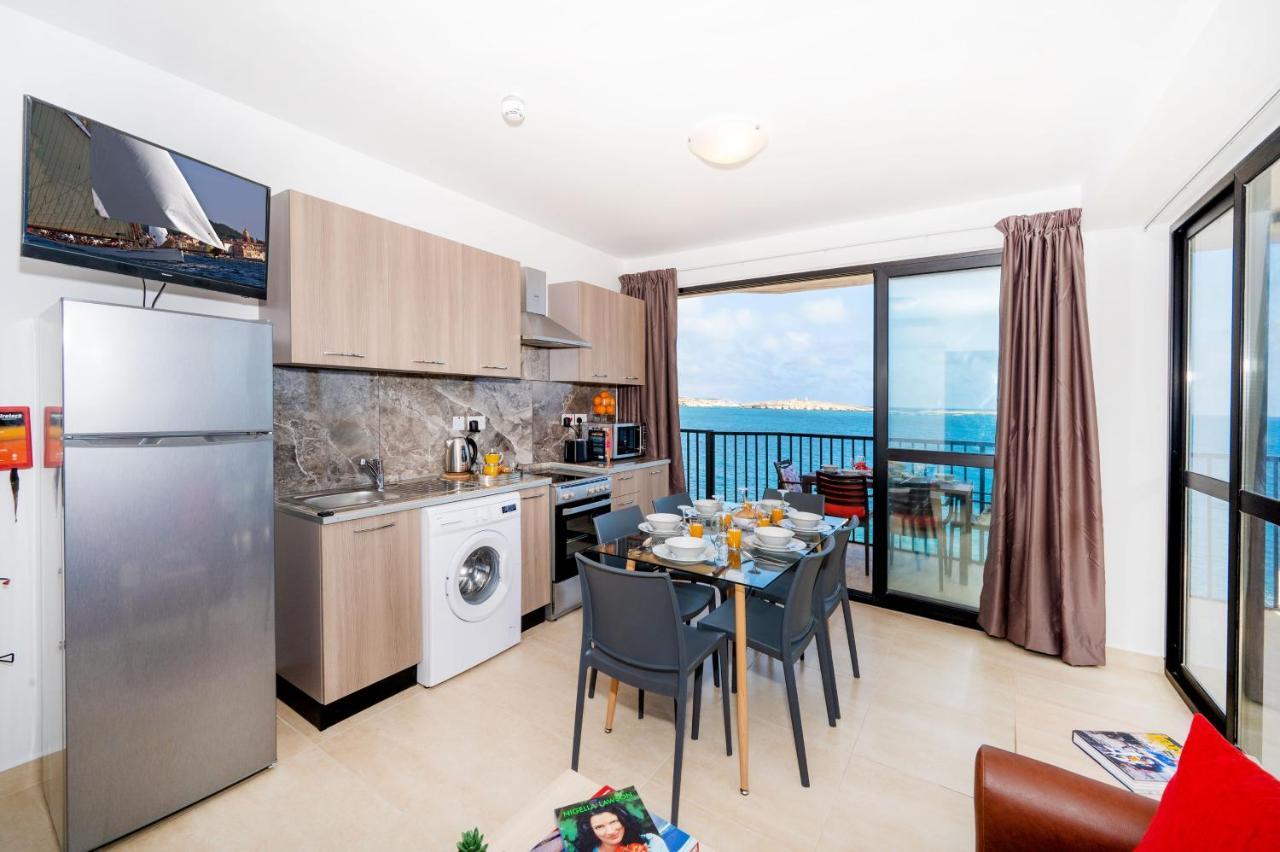 Islet Promenade Seafront Apartment With Large Corner Terrace By Getawaysmalta San Pawl il-Baħar Extérieur photo