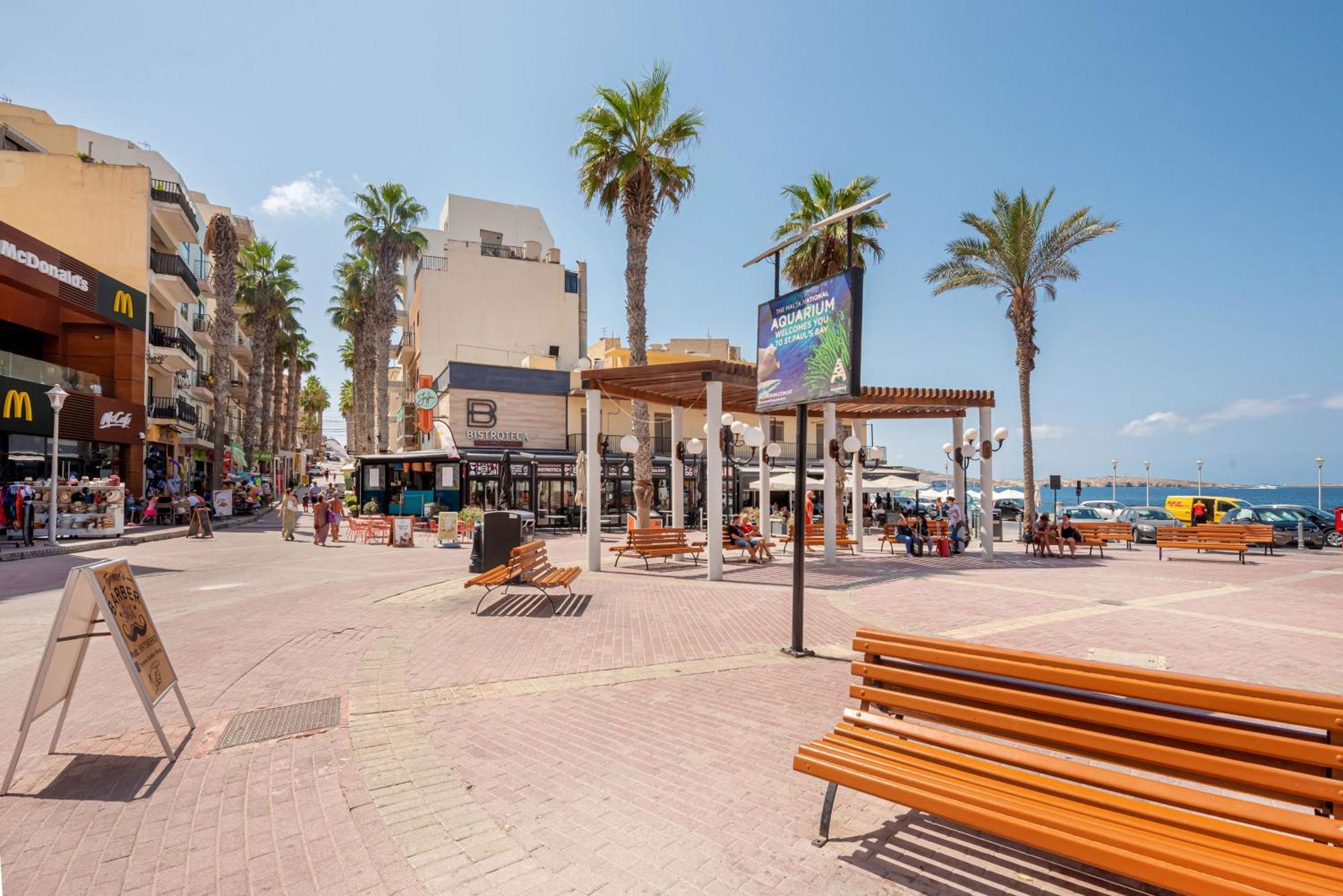 Islet Promenade Seafront Apartment With Large Corner Terrace By Getawaysmalta San Pawl il-Baħar Extérieur photo