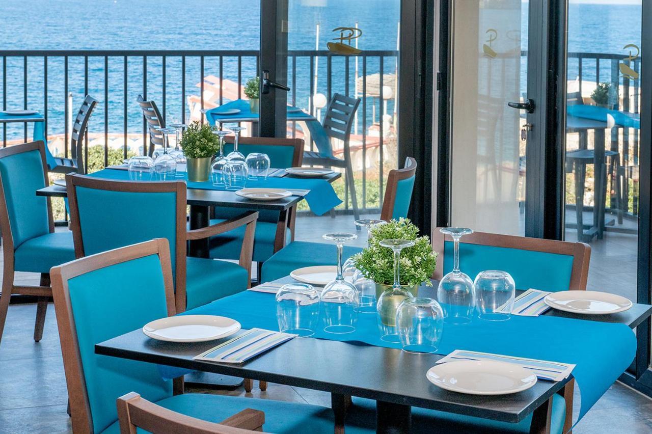 Islet Promenade Seafront Apartment With Large Corner Terrace By Getawaysmalta San Pawl il-Baħar Extérieur photo